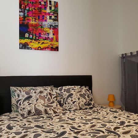 Studio Equipe Centre Ville Apartment Le Creusot Bagian luar foto
