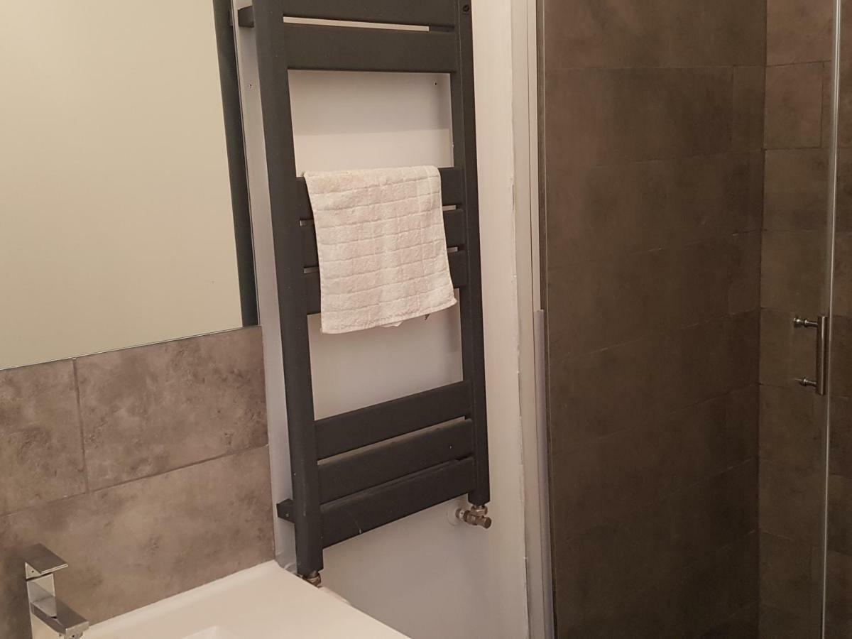 Studio Equipe Centre Ville Apartment Le Creusot Bagian luar foto