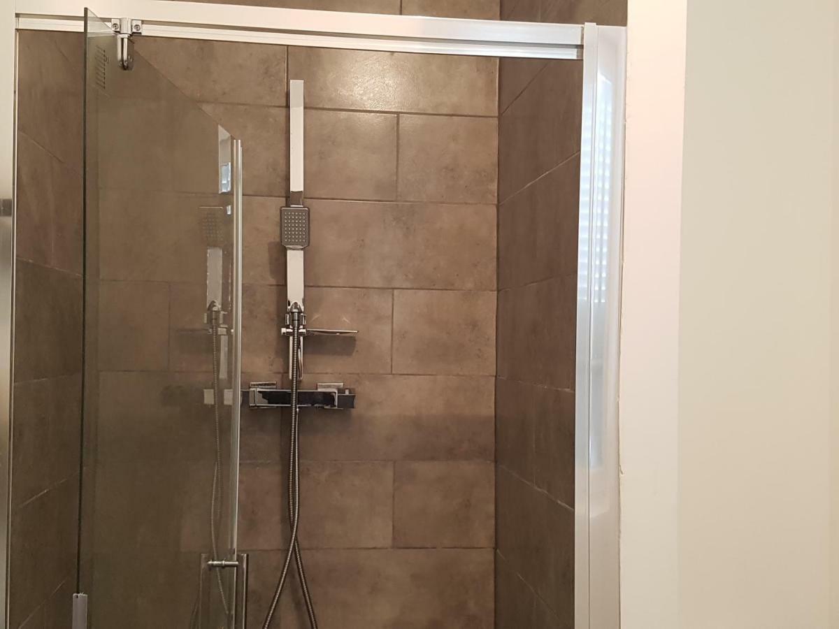 Studio Equipe Centre Ville Apartment Le Creusot Bagian luar foto